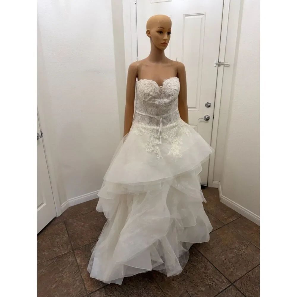 Oleg CassiniโSize 16 W Ivystone White Strapless Lace Wedding Dress Layered Train